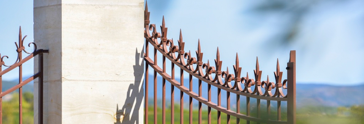 Slide hébergement gîte de France domaine Saint-Georges d'Ibry. Crdits : ©saintgeorgesdibry.com 2014